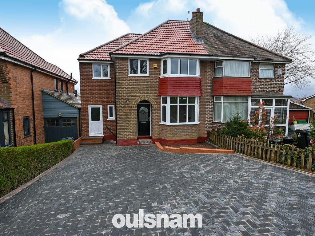 4 bed semidetached house for sale in Wychall Road, Northfield