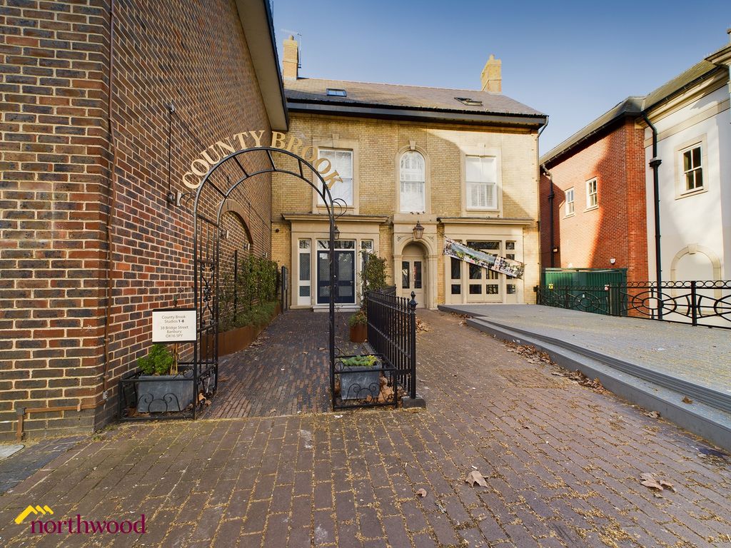 Studio to rent in Bridge Street, Banbury OX16 Zoopla