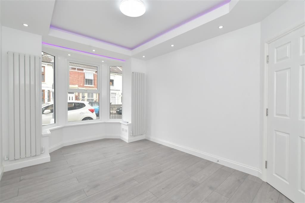 5 bed terraced house for sale in Chasewater Avenue, Baffins, Portsmouth