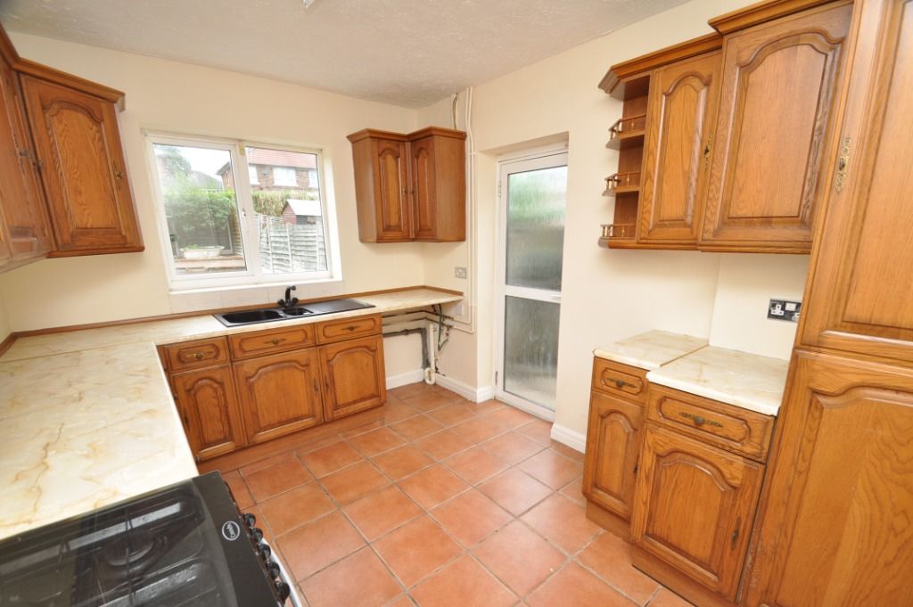 3 bed semidetached house to rent in Sandon Road, Meir, StokeOnTrent