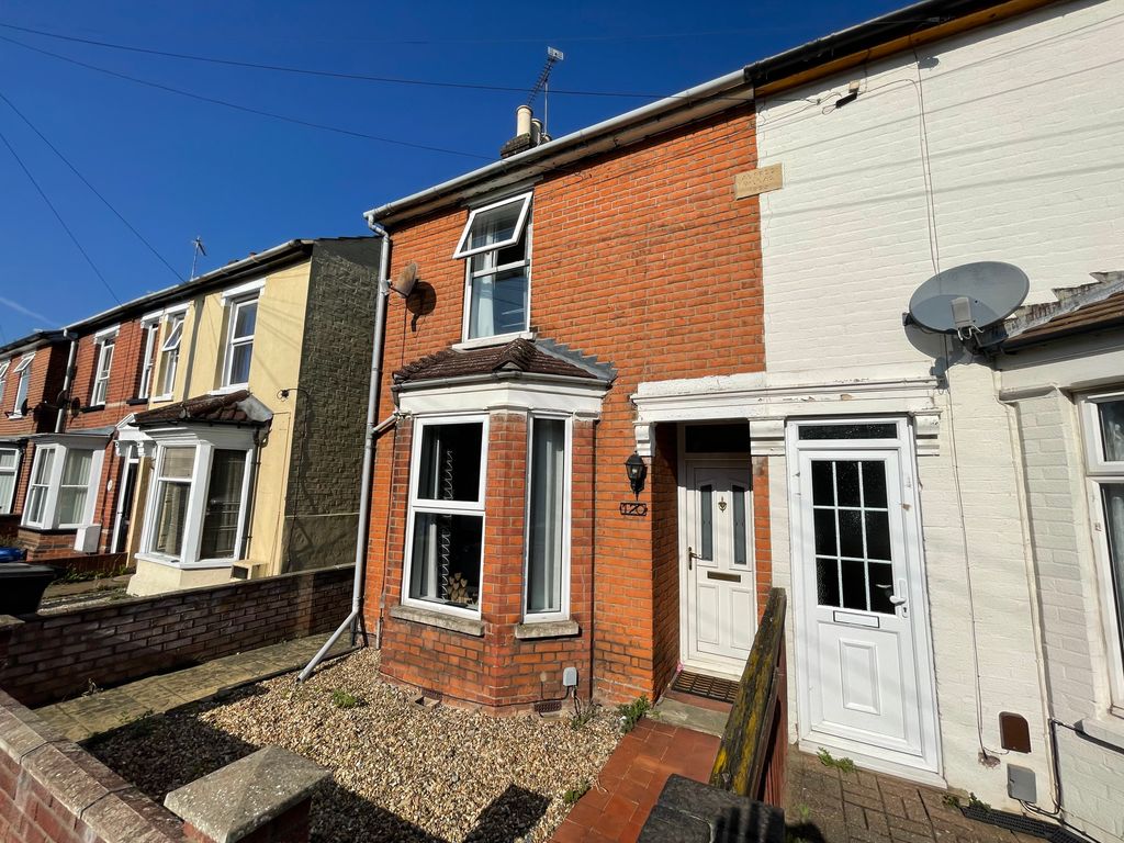 3 bed semidetached house for sale in Richmond Road, Ipswich IP1, £
