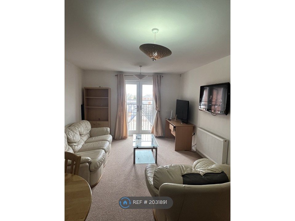 2 bed flat to rent in Strouds Close, Swindon SN3, £1,100 pcm Zoopla