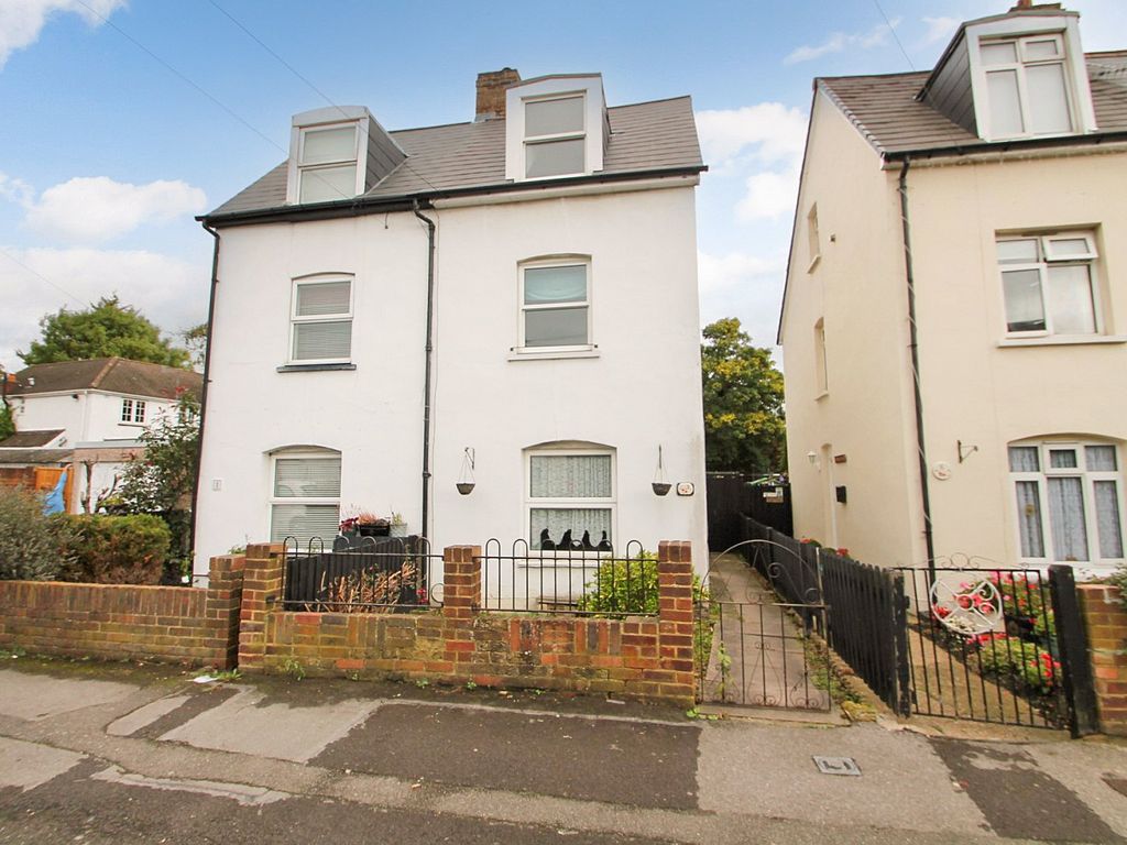 4 bed semidetached house for sale in Shelson Avenue, Feltham TW13 Zoopla