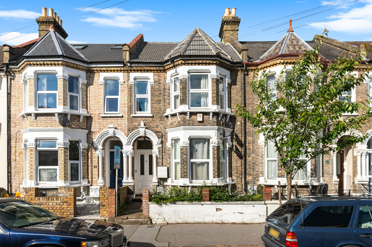 2 bed for sale in Gonville Road, Thornton Heath CR7, £