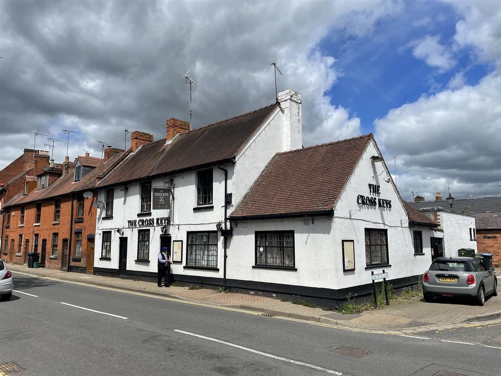 The Cross Keys, 14 Stratford Road, Alcester, Warwickshire B49