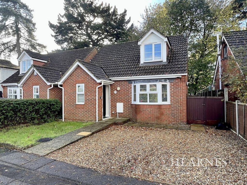 3 bed detached house for sale in Francis Avenue, Knighton Heath
