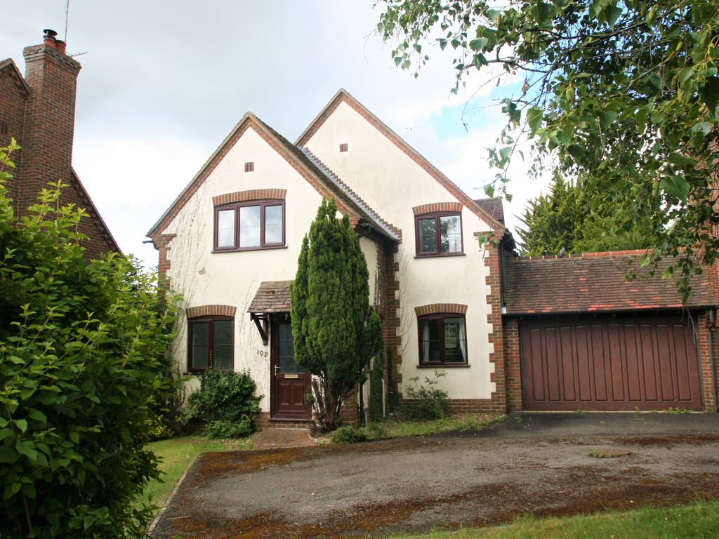 4 bed detached house to rent in High Street, Tetsworth, Thame, Oxon OX9