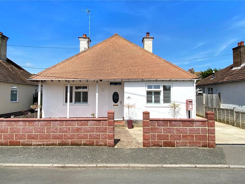 2 bed bungalow for sale in Grove Crescent, Littlehampton, West Sussex