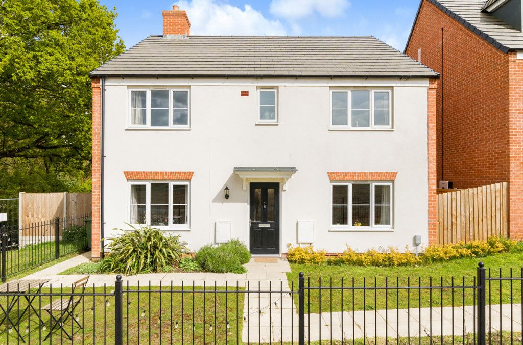 5 bed detached house for sale in Oakwood Drive, Hellesdon, Norwich NR6