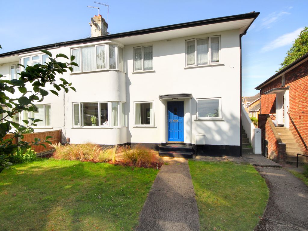 2 bed flat for sale in Cavendish Avenue, London W13, £450,000 Zoopla