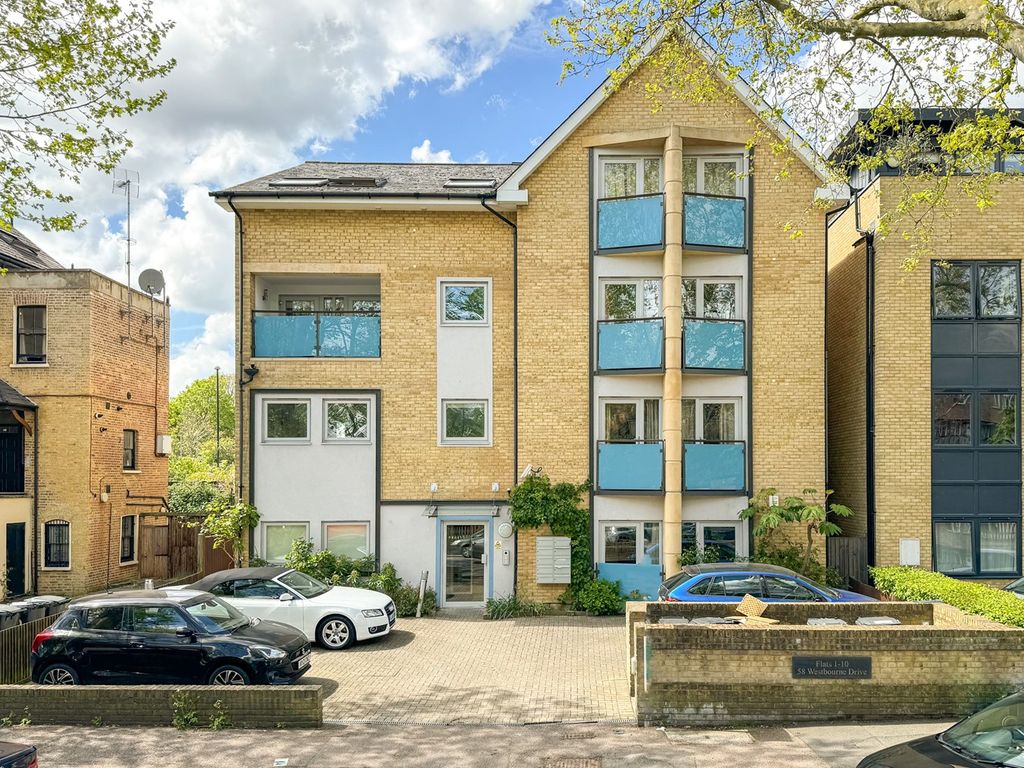 2 bed flat for sale in Westbourne Drive, Forest Hill, London SE23, £