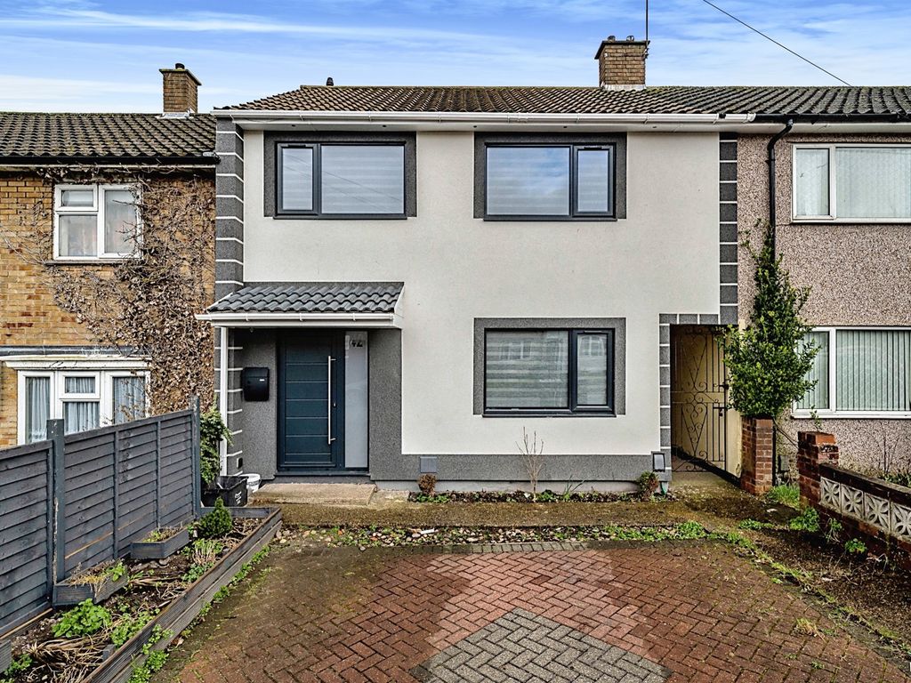 3 bed terraced house for sale in Beadlow Road, Luton LU4 Zoopla