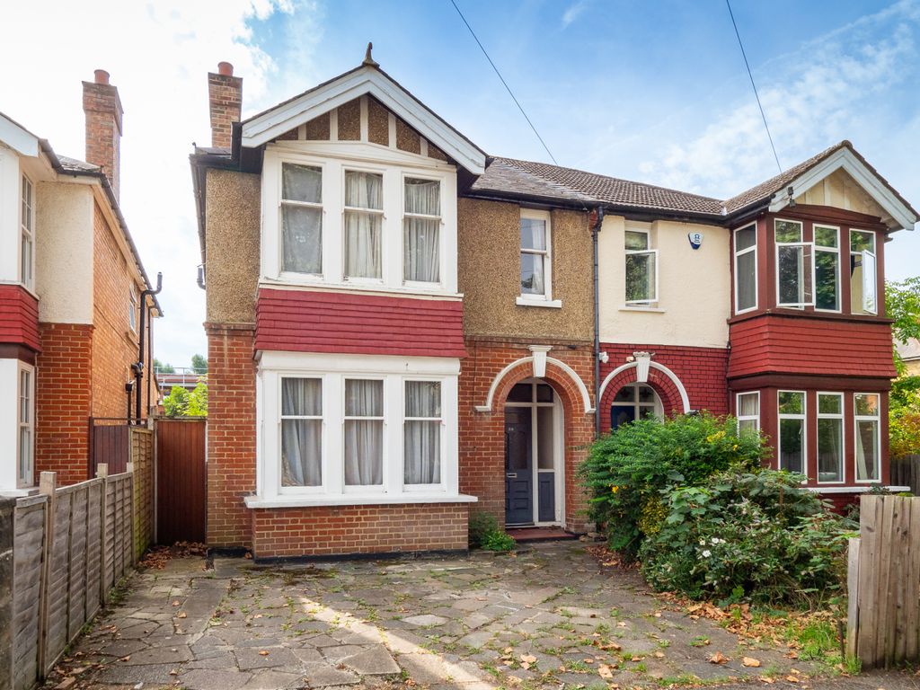 4 bed semidetached house for sale in Manor Lane, Sutton SM1, £575,000