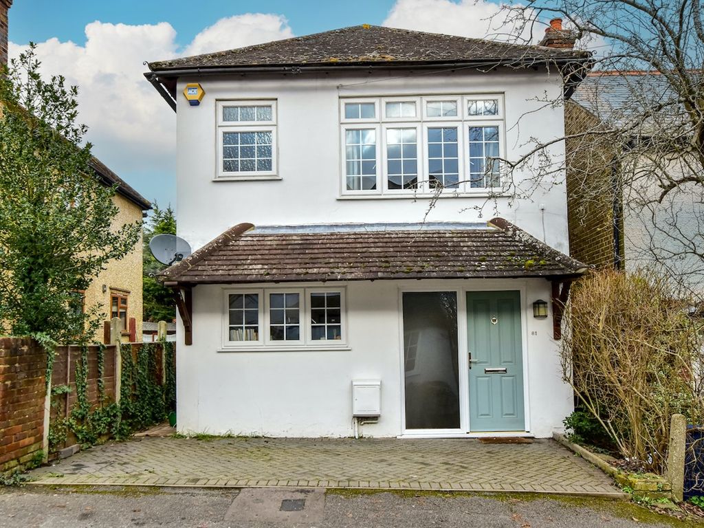 3 bed detached house for sale in Orchard Grove, Chalfont St Peter