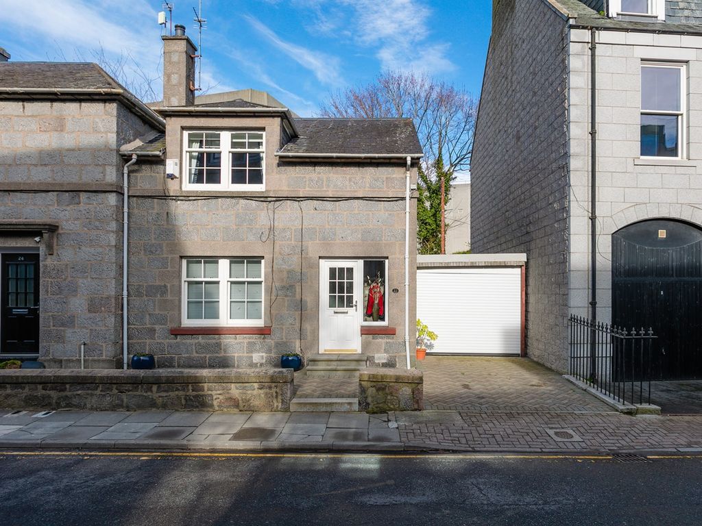 2 bed end terrace house for sale in Crimon Place, Aberdeen AB10 Zoopla
