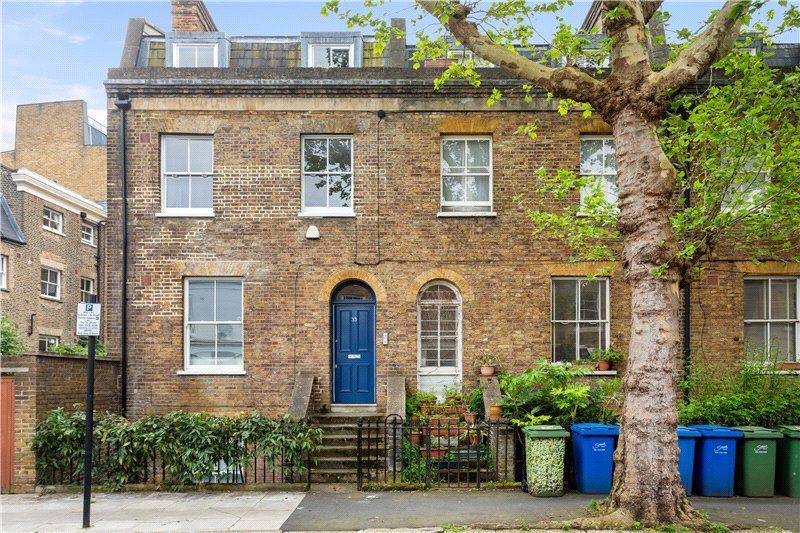 2 bed flat for sale in Grosvenor Terrace, London SE5, £615,000 Zoopla