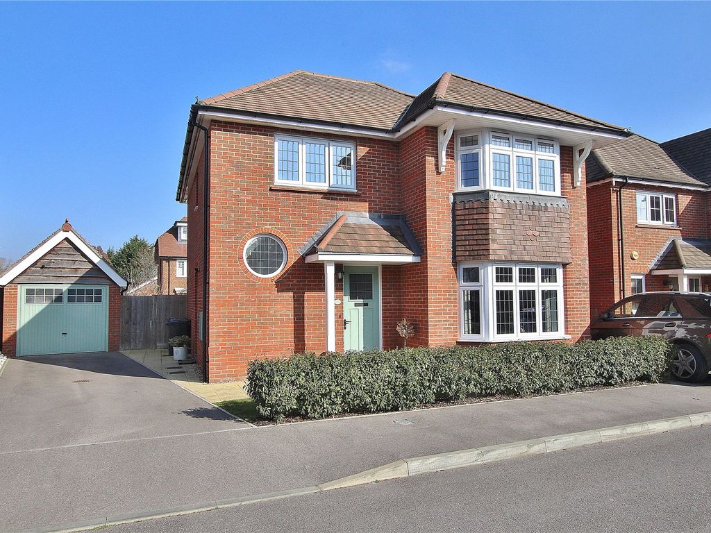 3 bed detached house for sale in Bisley, Woking GU24 Zoopla