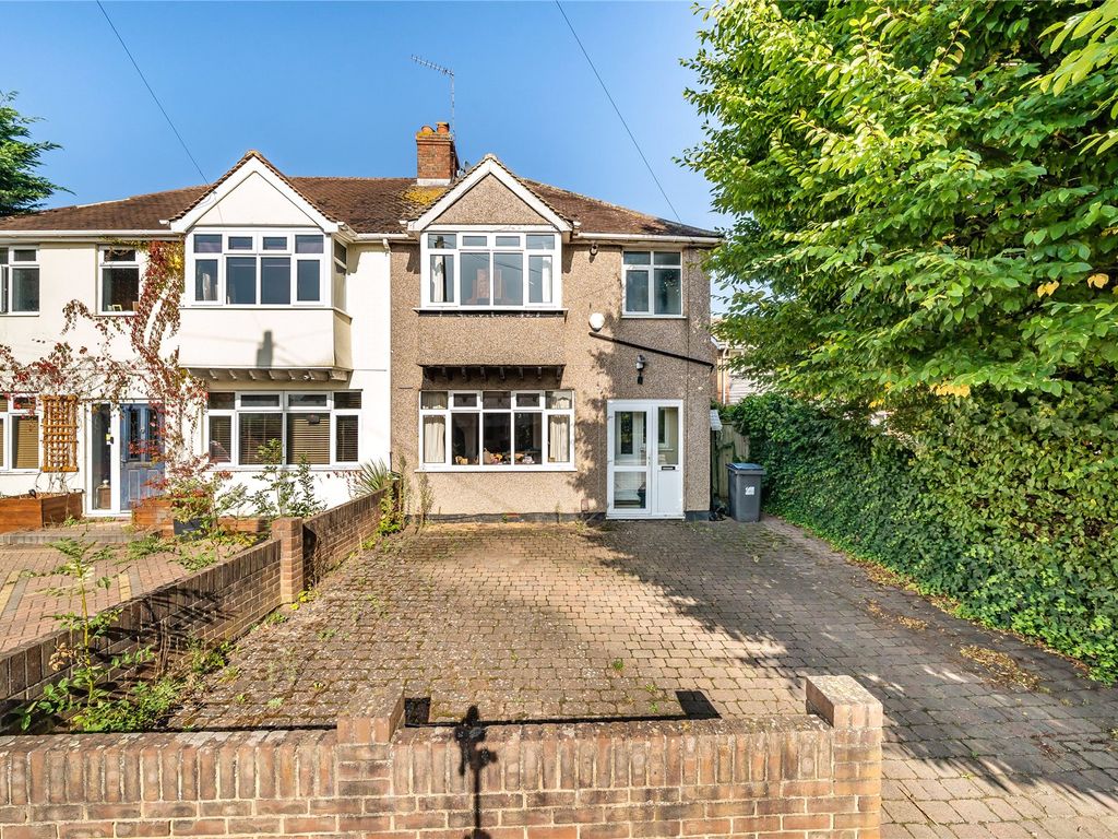 3 bed semidetached house for sale in Kynaston Road, Orpington BR5, £