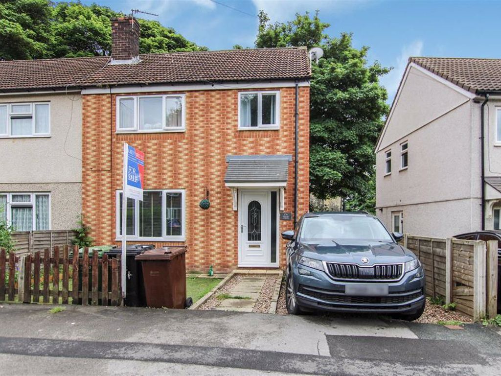 3 bed semidetached house for sale in Whincover Drive, Farnley, Leeds