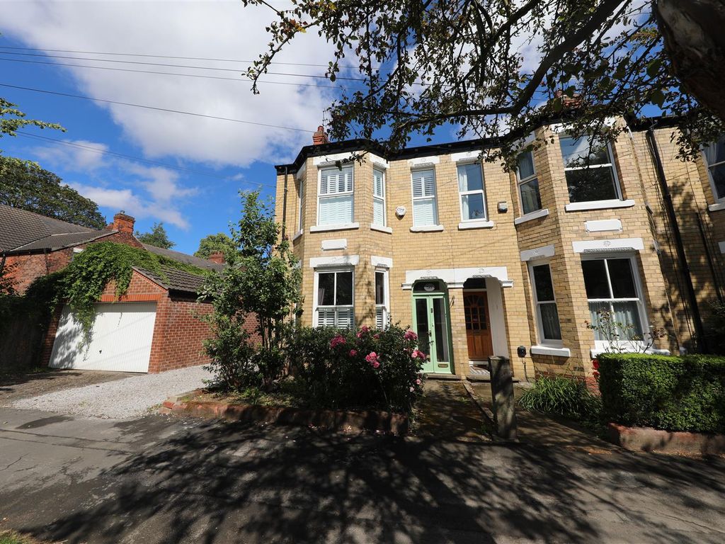 4 bed end terrace house for sale in Richmond Street, Hull HU5, £300,000