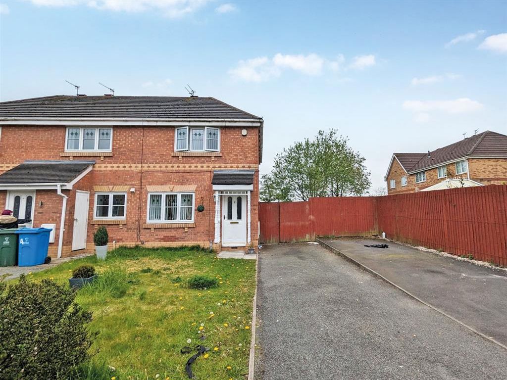 3 bed end terrace house for sale in Riviera Drive, Croxteth, Liverpool