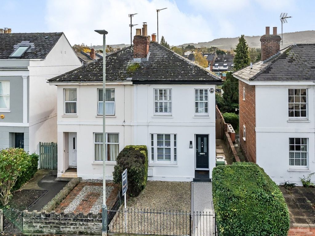 2 bed town house for sale in Shurdington Road, Cheltenham