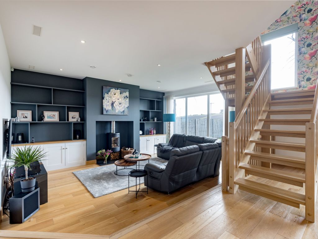 5 bed detached house for sale in 6 Spittal Gardens, Loanhead