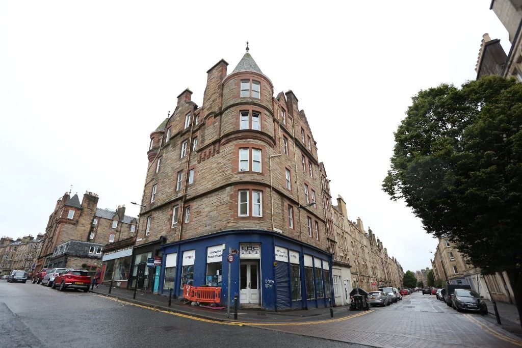 1 bed flat to rent in Yeaman Place, Polwarth, Edinburgh EH11 Zoopla
