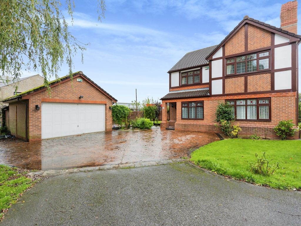 4 bed detached house for sale in James Drive, Hyde SK14, £550,000 Zoopla