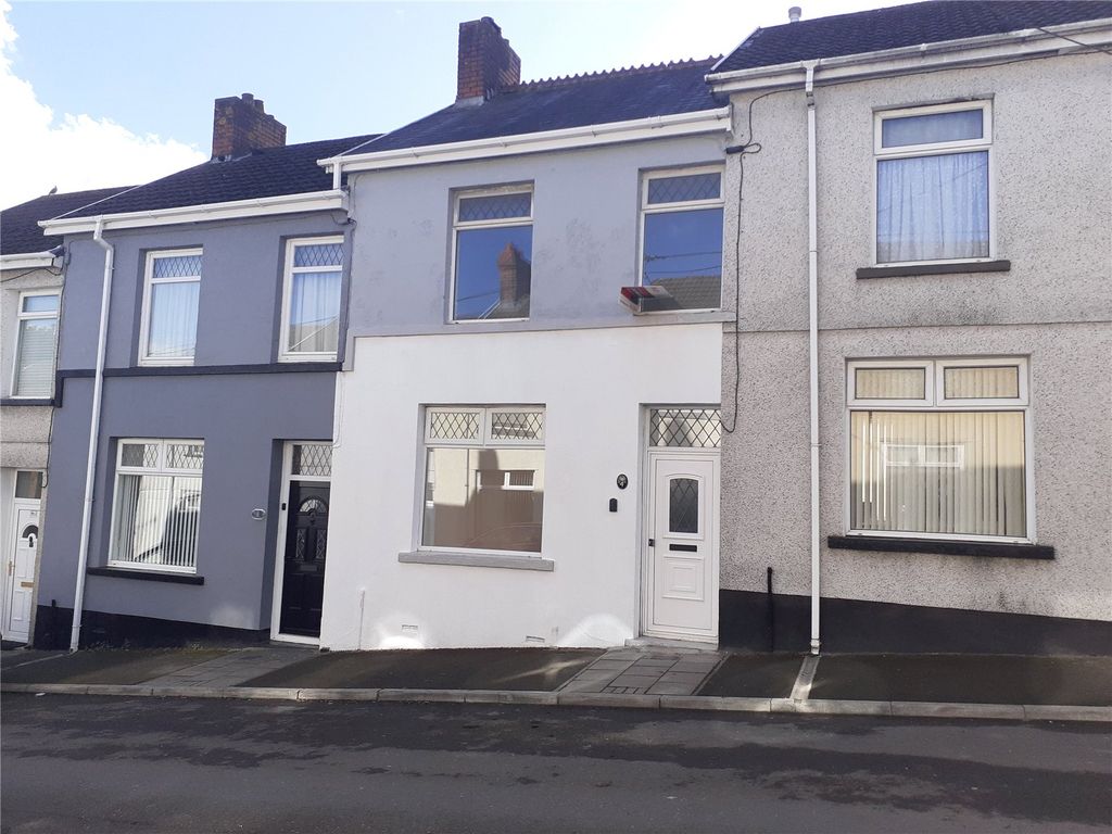 3 bed terraced house to rent in Tanybryn Place, Merthyr Tydfil CF47