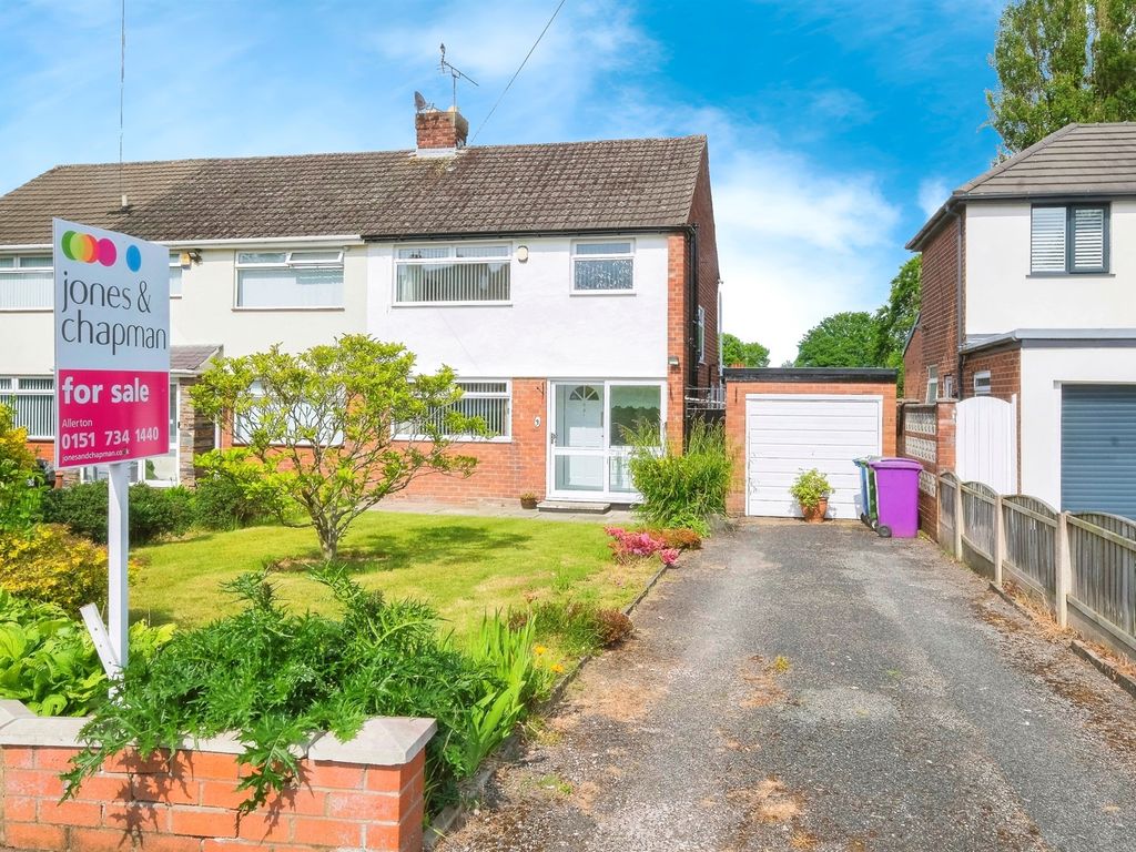 3 bed semidetached house for sale in Gateacre Park Drive, Woolton
