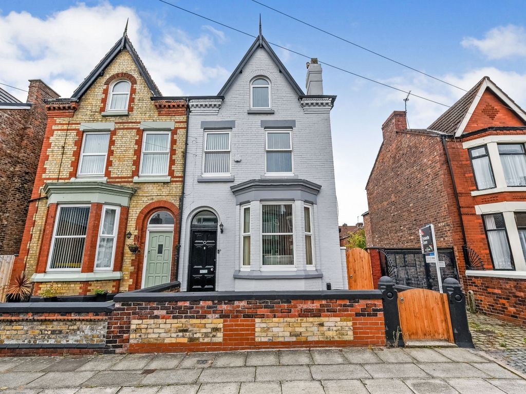 5 bed semidetached house for sale in Harley Street, Liverpool