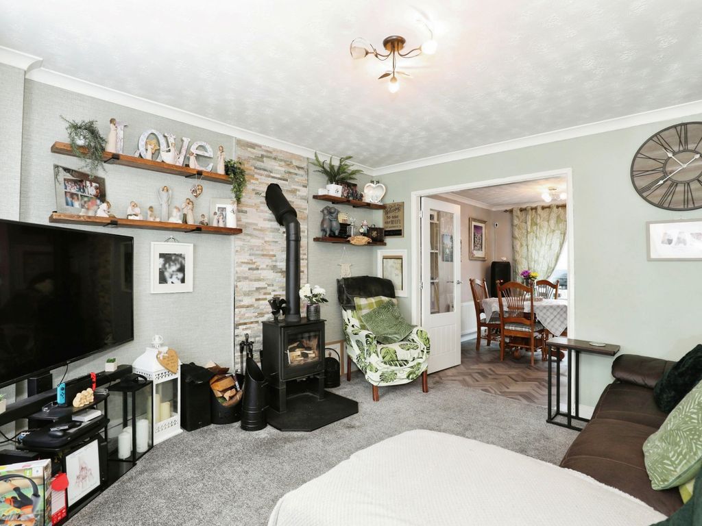 3 bed detached house for sale in Malcolm Drive, Bucknall, StokeOn