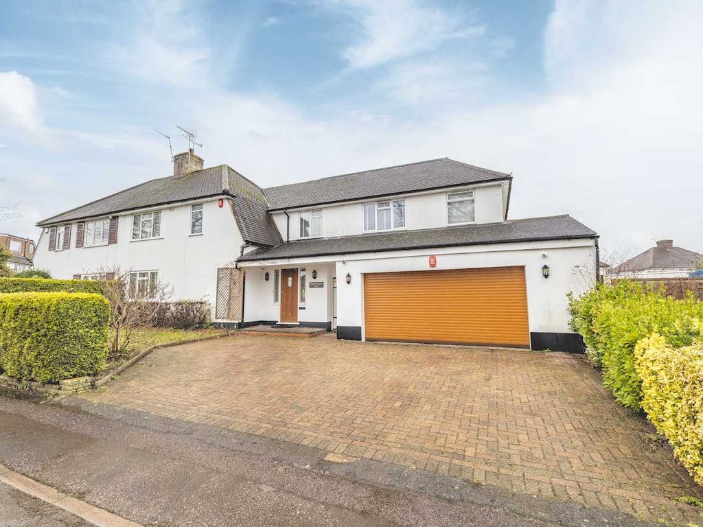 4 bed semidetached house for sale in Church Road, Iver Heath SL0, £