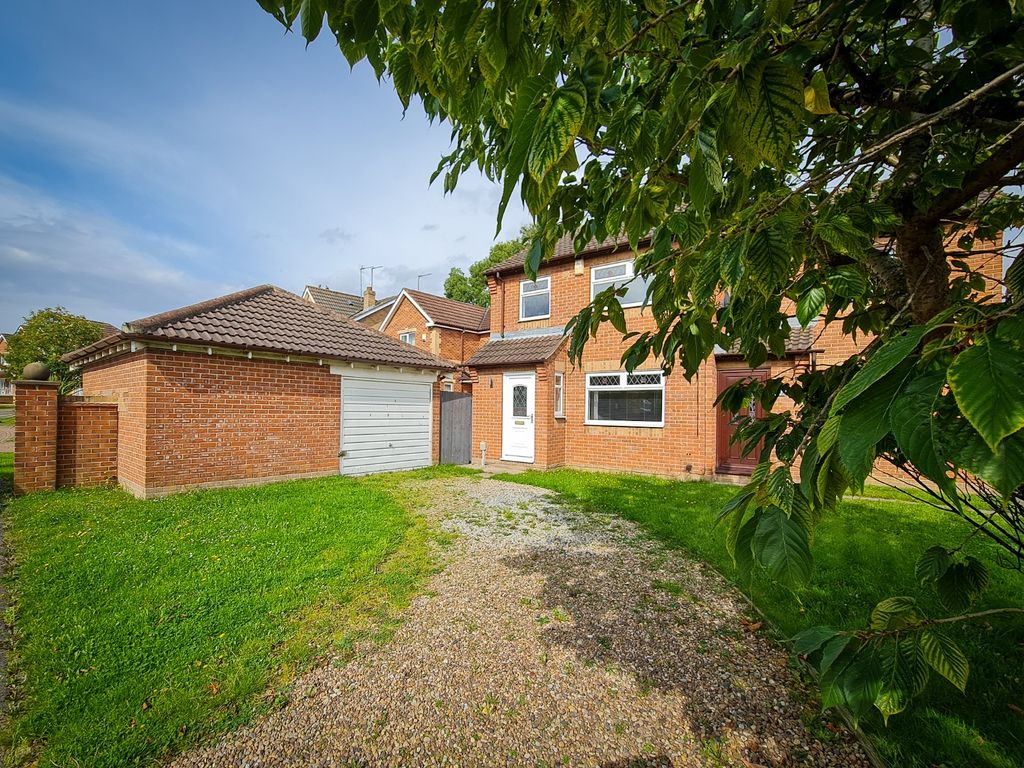 3 bed semidetached house for sale in Brandon Way, Kingswood, Hull HU7