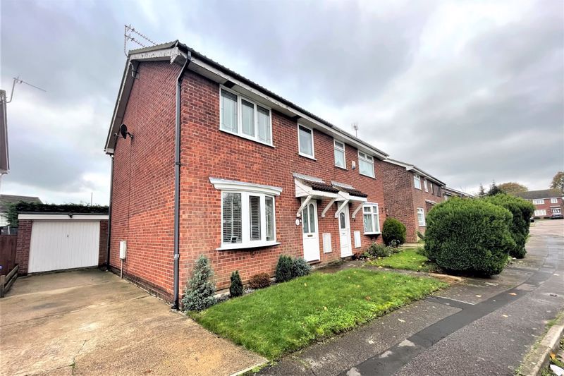 3 bed semidetached house for sale in Crowhurst Close, Carlton Colville