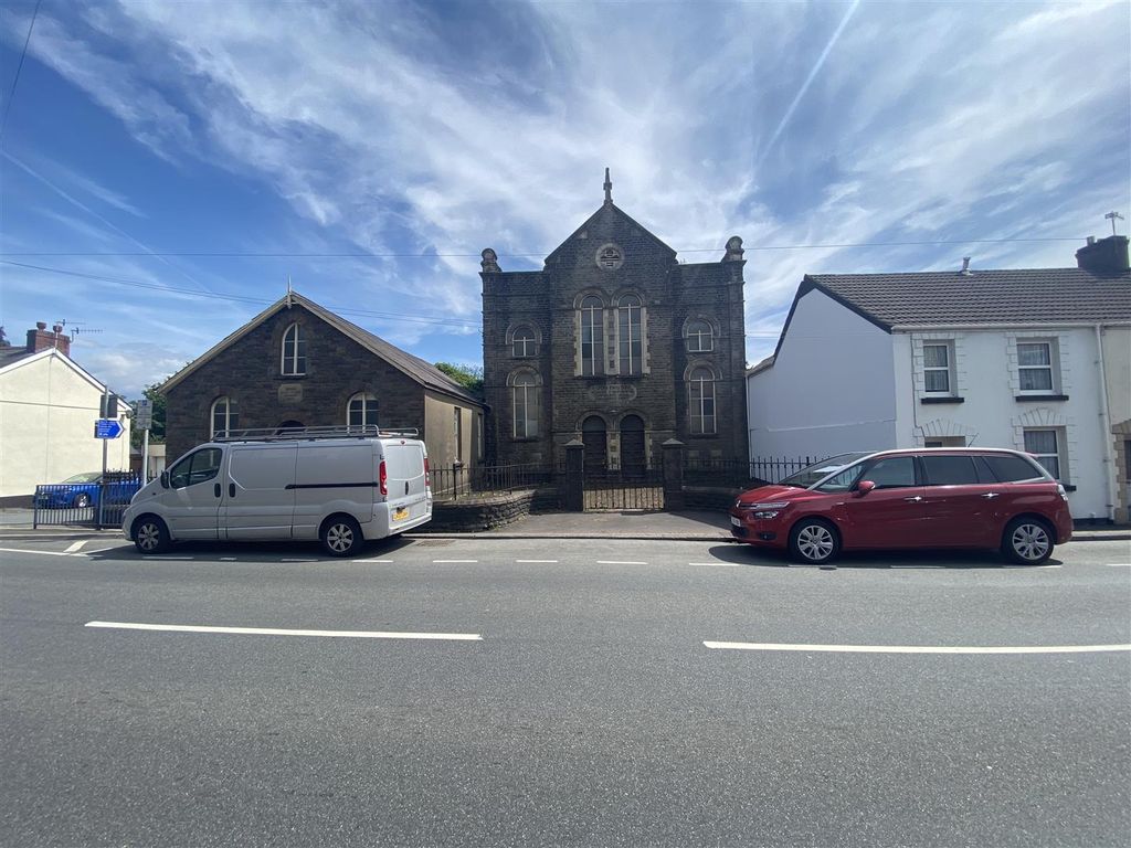 Property for sale in Clydach Road, Ynystawe, Swansea SA6, £135,000 Zoopla