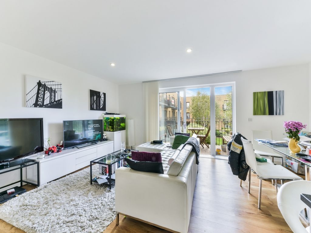 3 bed flat to rent in Conningham Court, Kidbrooke Village, Kidbrooke