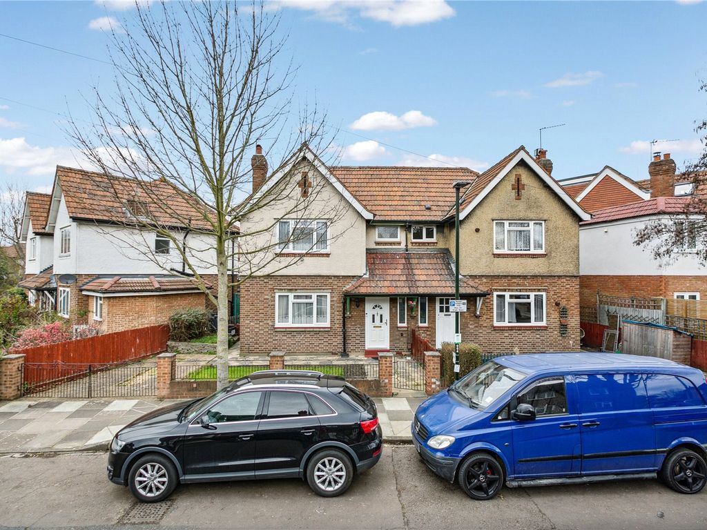 3 bed terraced house for sale in Thompson Avenue, London TW9 Zoopla