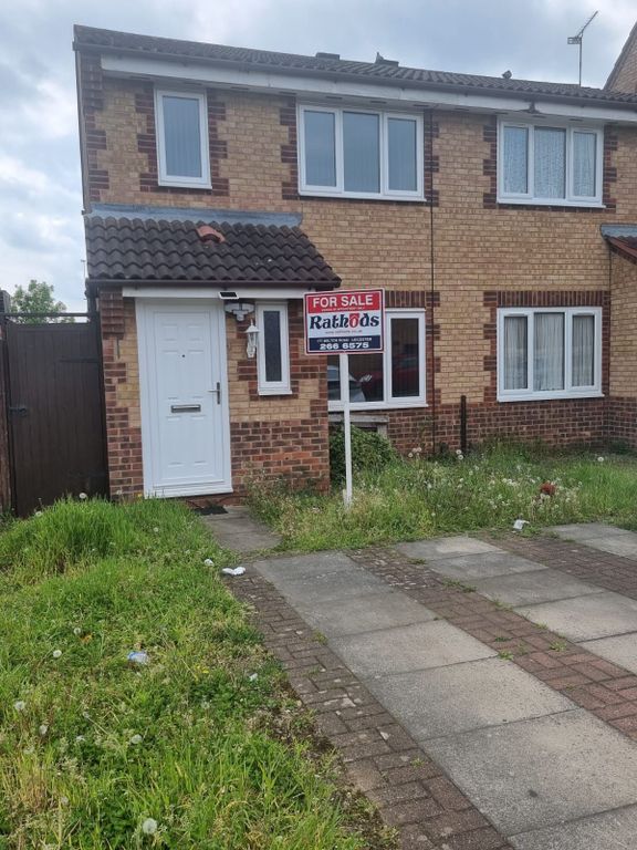 3 bed semidetached house for sale in Martin Street, Leicester LE4 Zoopla