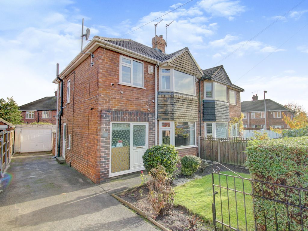 3 bed semidetached house for sale in Barnes Road, Castleford WF10 Zoopla