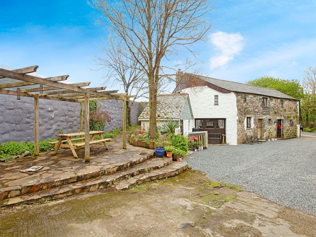 3 bed barn conversion for sale in St. Keverne, Helston, Cornwall TR12