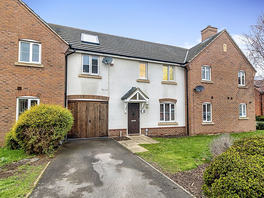 3 bed terraced house for sale in Sherwood Close, Bedford MK43 Zoopla