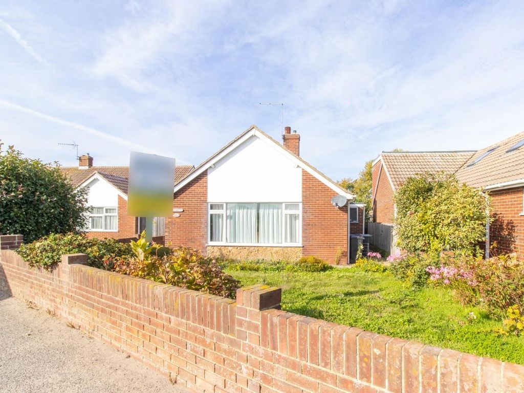 3 bed detached bungalow for sale in Hill Road, Broadstairs CT10