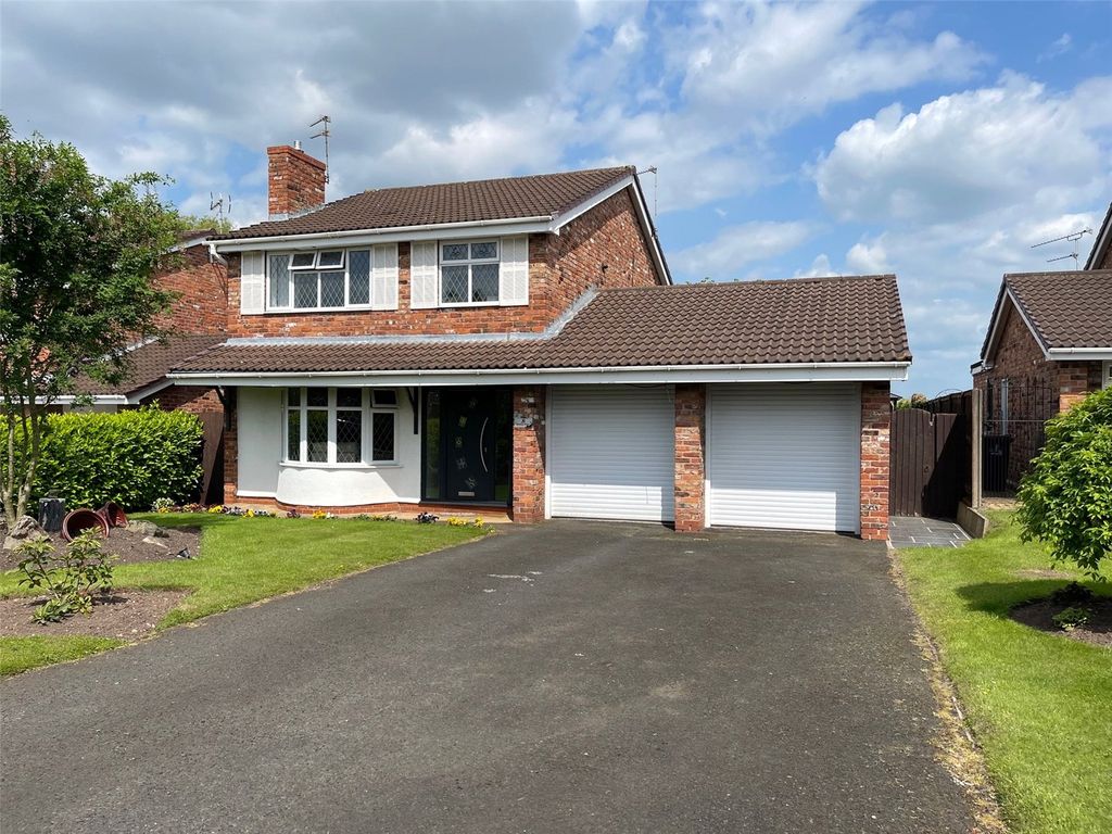 4 bed detached house for sale in Bentley Drive, Crewe, Cheshire CW1