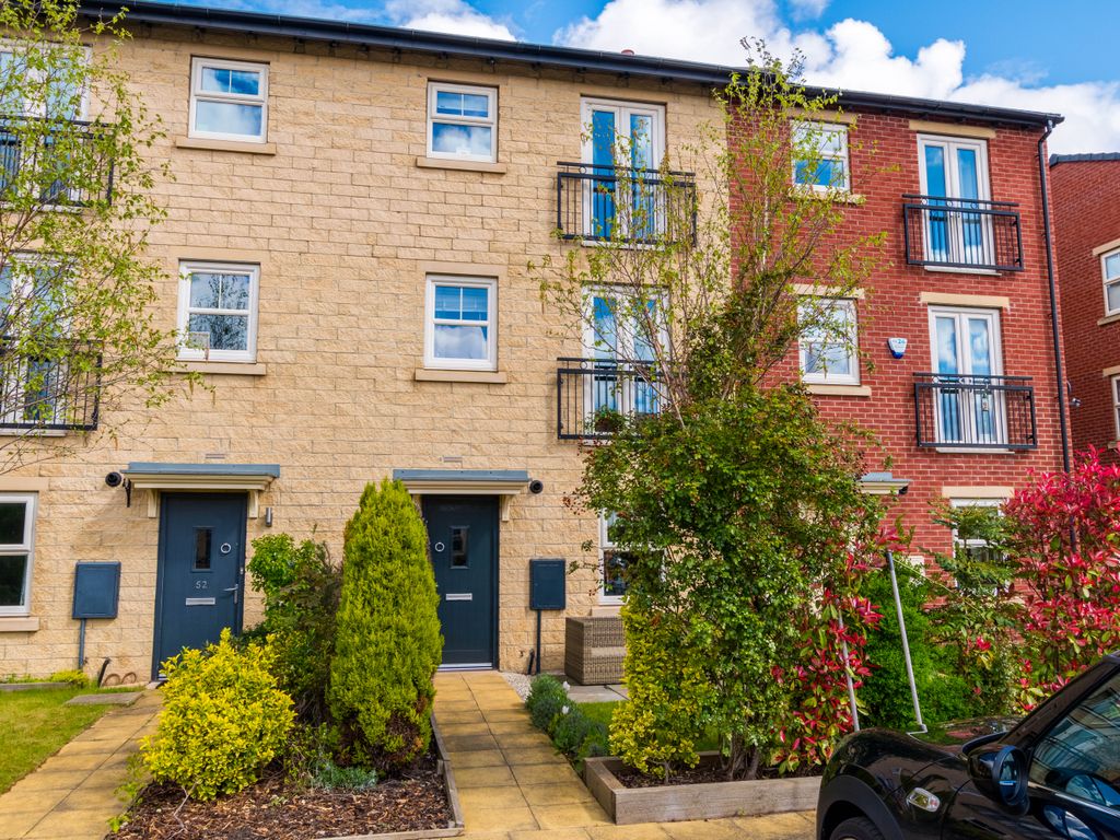 2 bed town house for sale in Holts Crest Way, Leeds LS12, £265,000 Zoopla