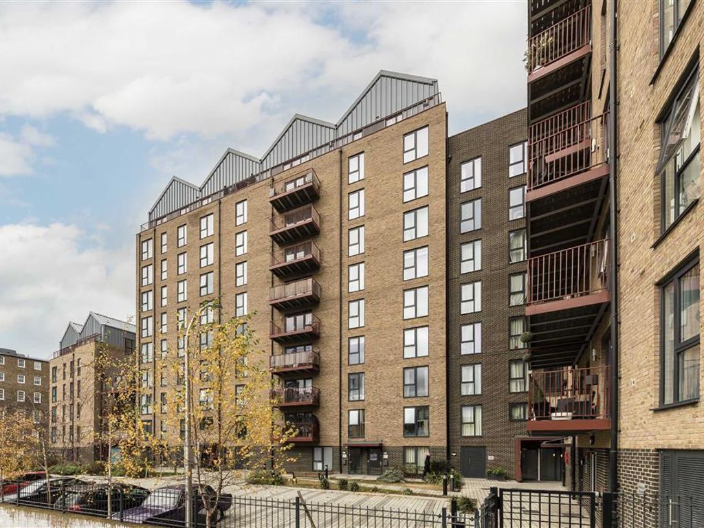 2 bed flat for sale in Greenwich High Road, London SE10, £500,000 Zoopla