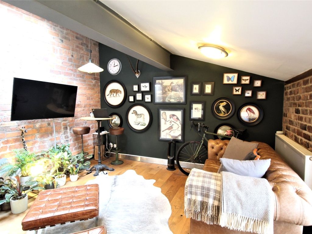 Simpsons Fold West, 22 Dock Street, Leeds LS10  