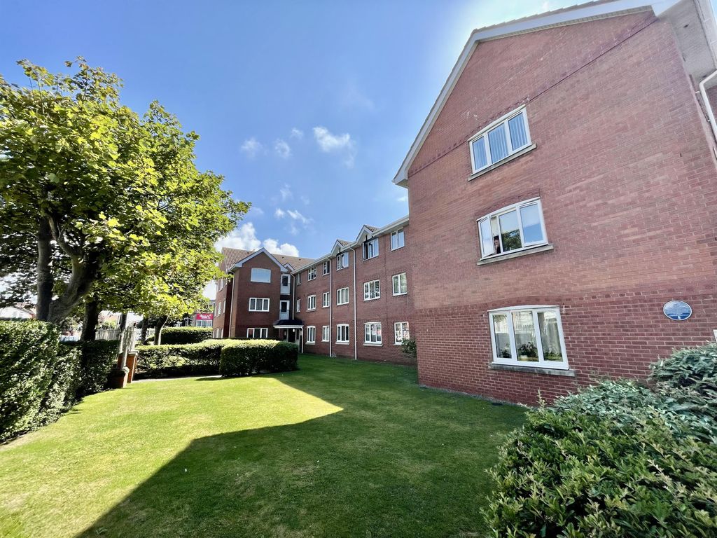 2 bed flat for sale in Courtfields, 121 Hornby Road, Blackpool FY1 Zoopla