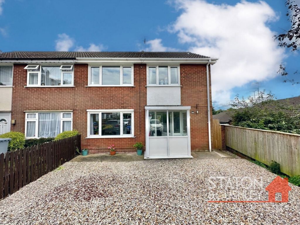 3 bed semidetached house for sale in New Close, Blidworth NG21, £